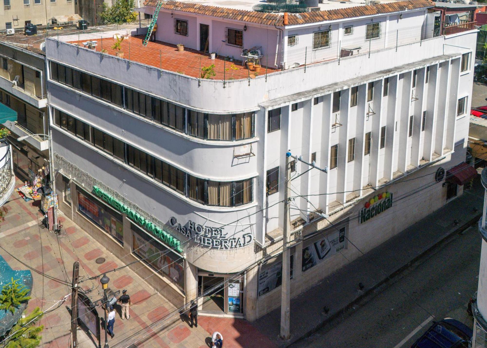 Hotel Libertad At Historic Main Street Санто Доминго Екстериор снимка