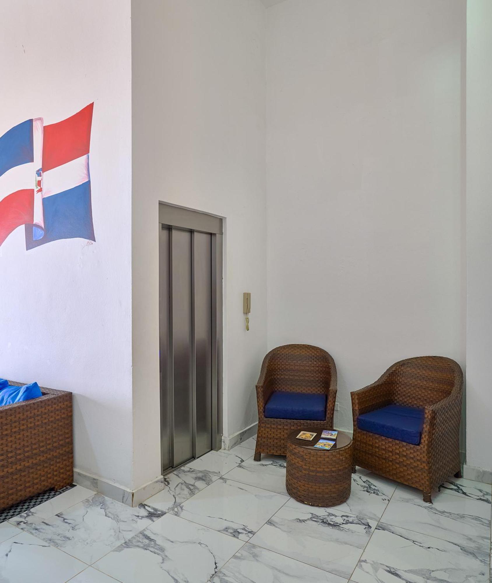 Hotel Libertad At Historic Main Street Санто Доминго Екстериор снимка
